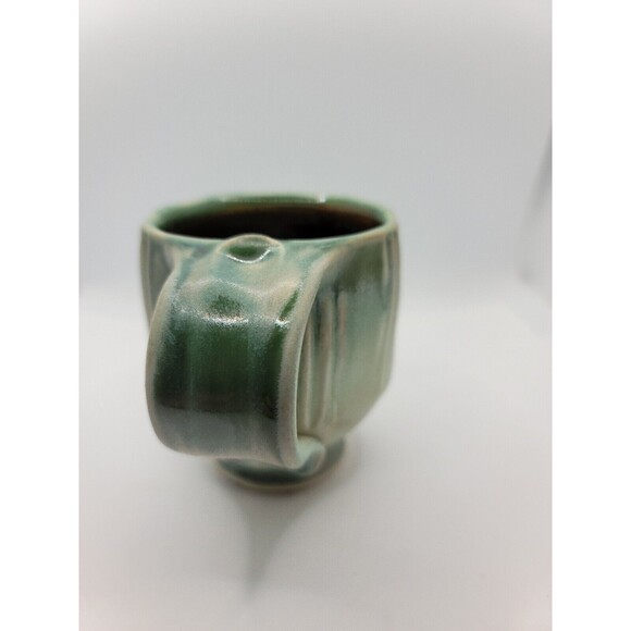 Artist Grigsby  Of Ohio Known For Hand Thrown Pieces Coffee/Tea Mug Thumb Rest - Picture 5 of 10